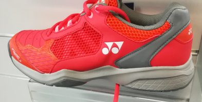 Nowe buty do tenisa Yonex Lumio dla ceniących ekonomiczne rozwiązania